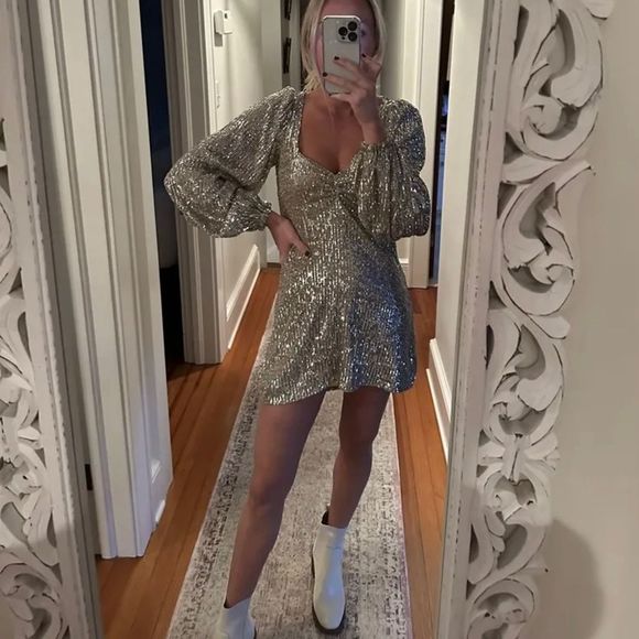 Show Me Your MuMu Dresses & Skirts - SHOW ME YOUR MUMU ANISTON MINI DRESS Holiday Christmas NYE Dress Size Medium